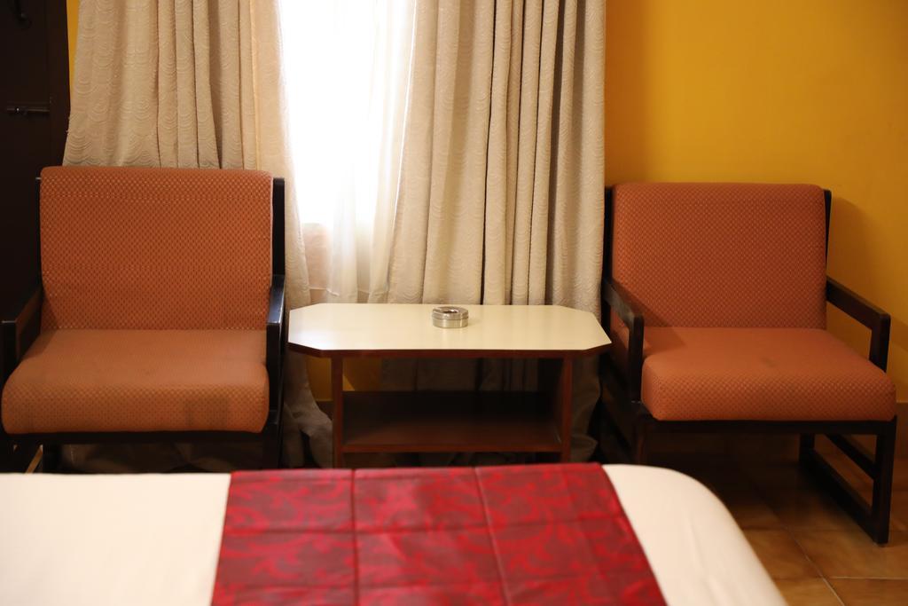 Hotel Telehaus International Bangalore Buitenkant foto